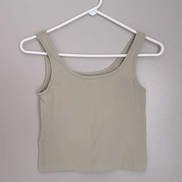 H&M Sport Ribbed Active Tank Top - Picture 3 of 4